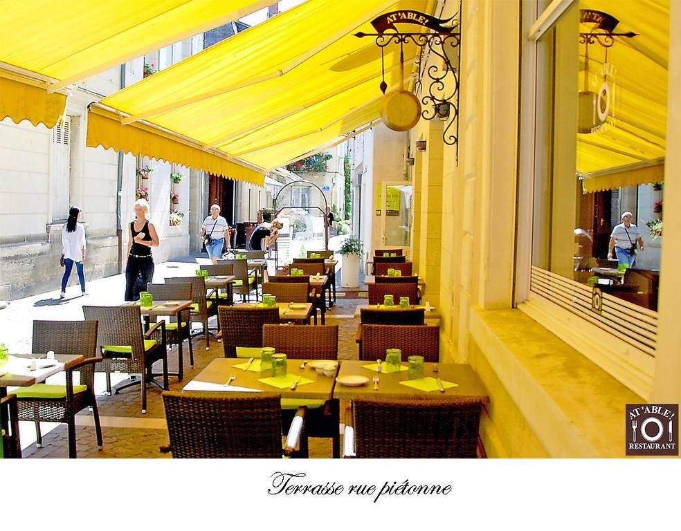 Logis Hotel Restaurant La Boule D'Or Chinon Exterior foto