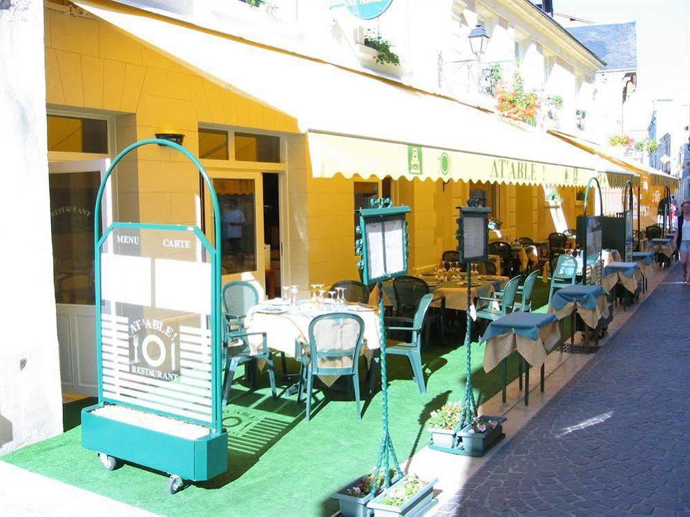 Logis Hotel Restaurant La Boule D'Or Chinon Exterior foto